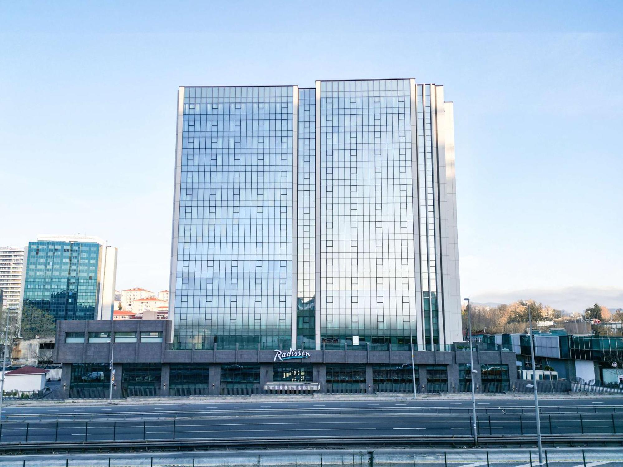 Radisson Hotel Istanbul Merter Exterior foto